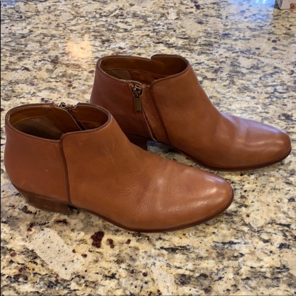 SAM EDELMAN